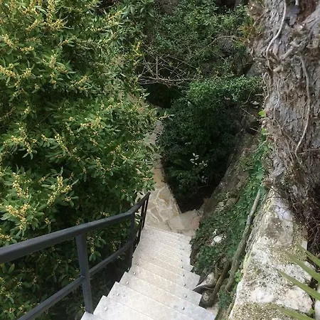 בית נופש Bachelor's Art Retreat With Spectacular Views *